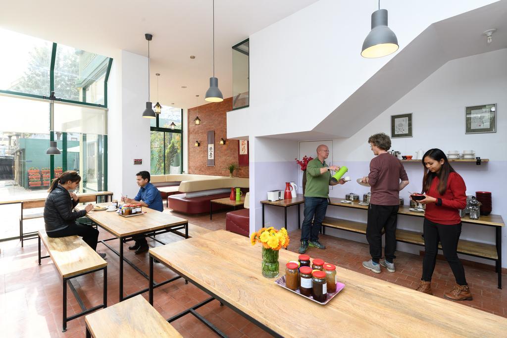 Dondrub Guest House กาฐมาณฑุ ภายนอก รูปภาพ